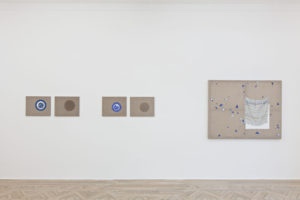 Linda mccue ausstellungsansichten the materials 3